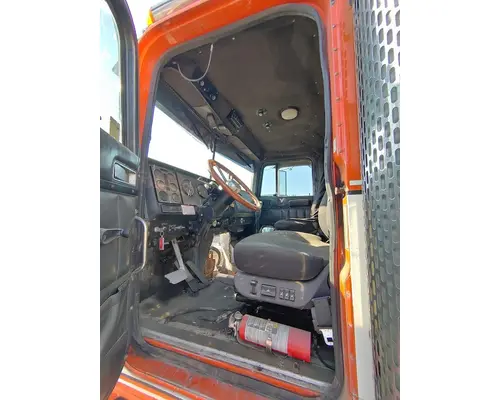 INTERNATIONAL F-9300 SBA Rebuilders