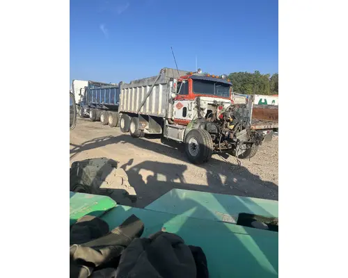 INTERNATIONAL F-9300 SBA Rebuilders