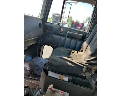 INTERNATIONAL F-9300 SBA Rebuilders