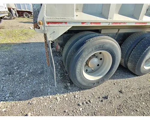 INTERNATIONAL F-9300 SBA Rebuilders