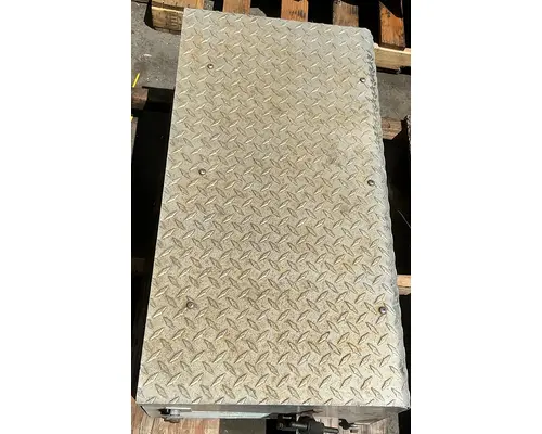 INTERNATIONAL F-9370 Battery Boxes