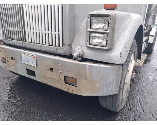 INTERNATIONAL F-9370 Bumper Assembly, Front