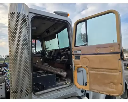 INTERNATIONAL F-9370 Cab Assembly