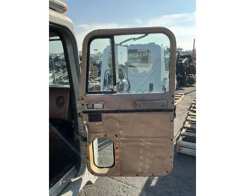 INTERNATIONAL F-9370 Cab Assembly