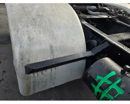 INTERNATIONAL F-9370 Fender