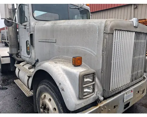 INTERNATIONAL F-9370 Hood