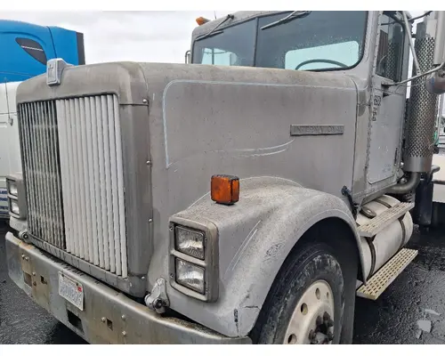 INTERNATIONAL F-9370 Hood