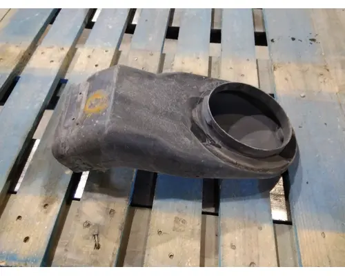 INTERNATIONAL F2574 AIR INTAKE