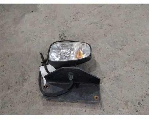 INTERNATIONAL F2574 FOG LIGHT