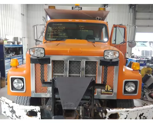 INTERNATIONAL F2574 HOOD