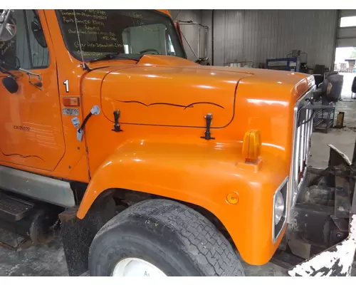 INTERNATIONAL F2574 HOOD