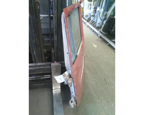 INTERNATIONAL F2575 DOOR ASSEMBLY, FRONT