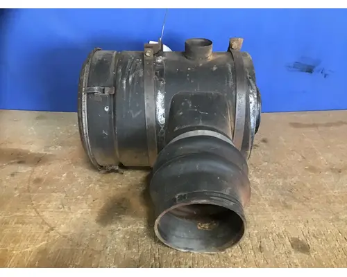 INTERNATIONAL F2654 AIR CLEANER