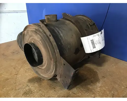 INTERNATIONAL F2654 AIR CLEANER