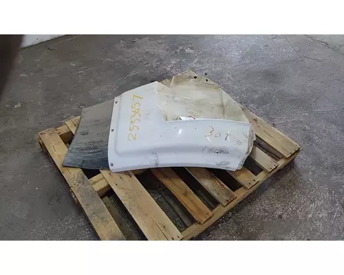INTERNATIONAL F4900 FENDER EXTENSION