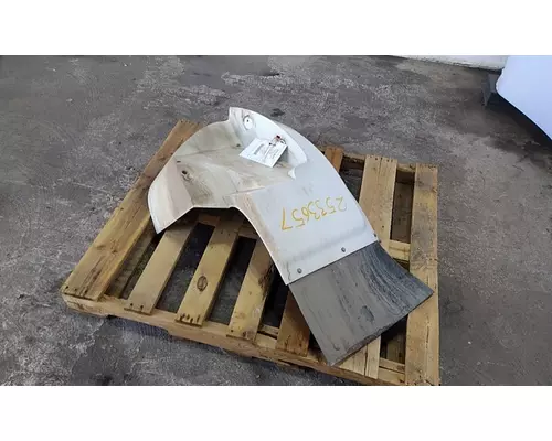 INTERNATIONAL F4900 FENDER EXTENSION
