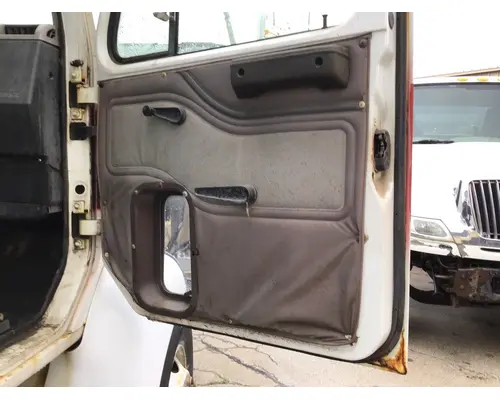 INTERNATIONAL F8200 1990-2003 DOOR ASSEMBLY, FRONT