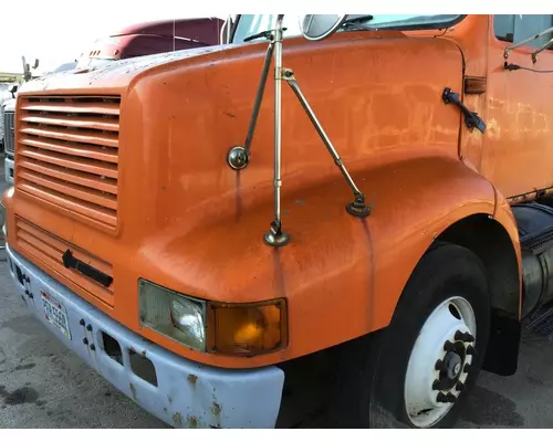 INTERNATIONAL F8200 1990-2003 HOOD