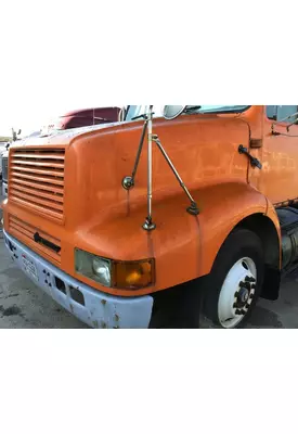 INTERNATIONAL F8200 1990-2003 HOOD