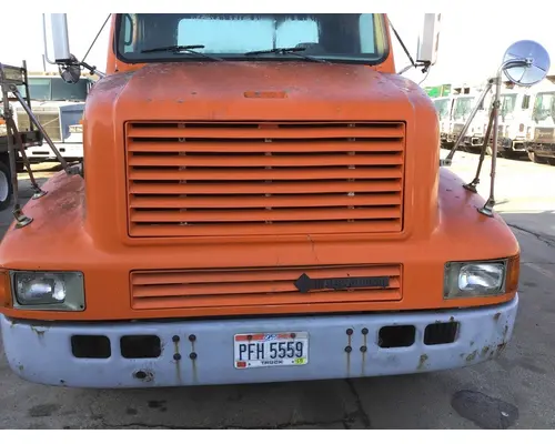 INTERNATIONAL F8200 1990-2003 HOOD