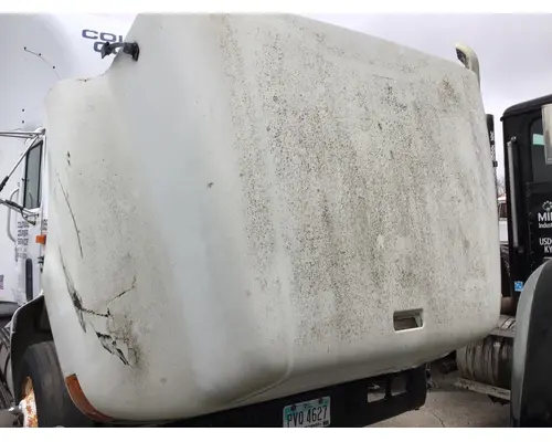 INTERNATIONAL F8200 1990-2003 HOOD