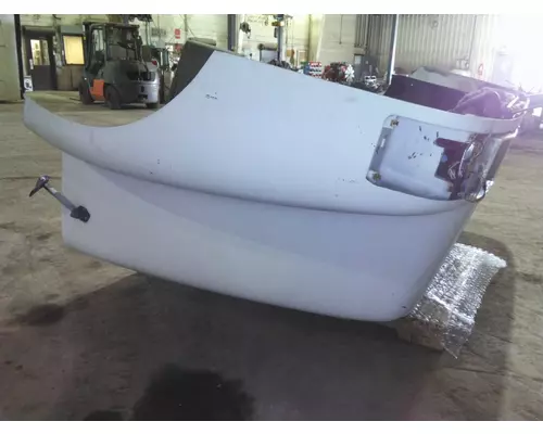 INTERNATIONAL F8200 1990-2003 HOOD