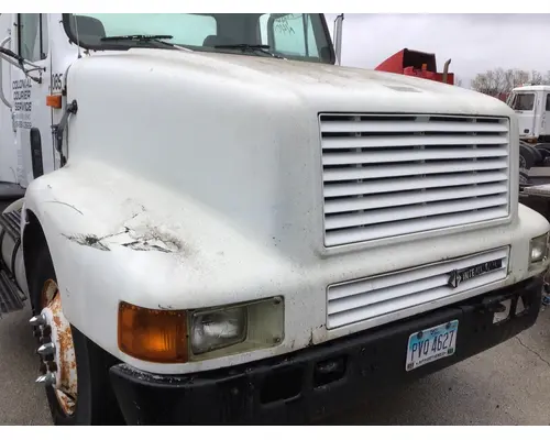 INTERNATIONAL F8200 1990-2003 HOOD