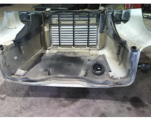 INTERNATIONAL F8200 1990-2003 HOOD