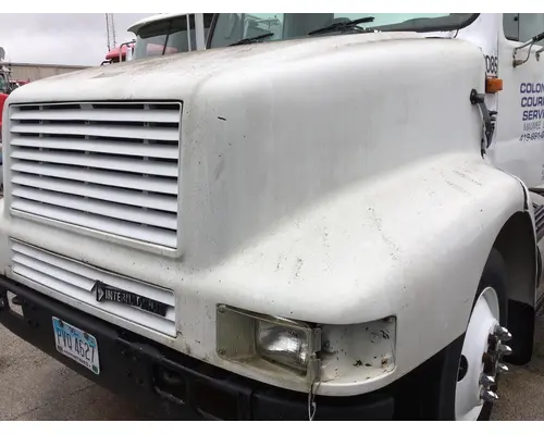 INTERNATIONAL F8200 1990-2003 HOOD