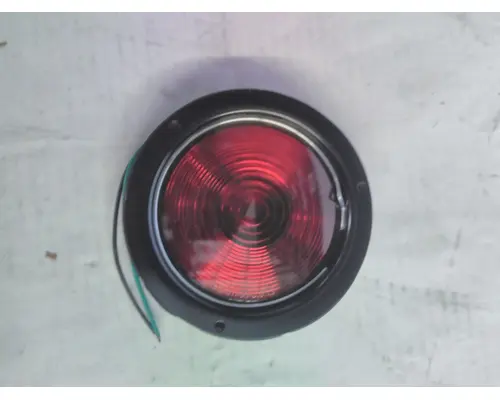 INTERNATIONAL GENESIS FC Tail Lamp