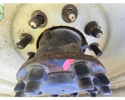 INTERNATIONAL H1032 Hub