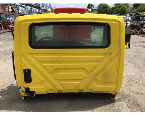 INTERNATIONAL HV513 Cab