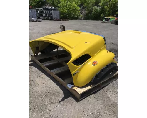 INTERNATIONAL HV513 Hood