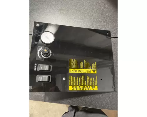 INTERNATIONAL HV Dash Panel