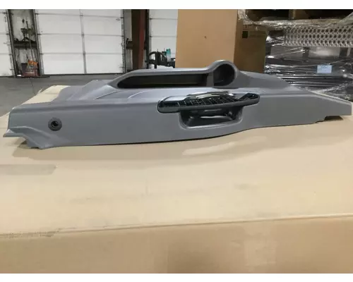 INTERNATIONAL HV Door Panel (Trim)