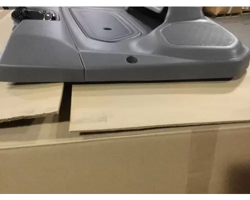 INTERNATIONAL HV Door Panel (Trim)
