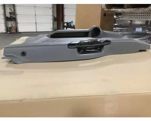 INTERNATIONAL HV Door Panel (Trim)