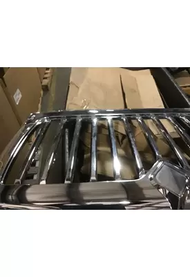 INTERNATIONAL HV Grille