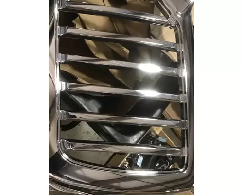 INTERNATIONAL HV Grille
