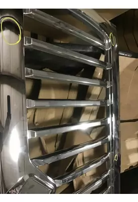 INTERNATIONAL HV Grille