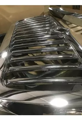 INTERNATIONAL HV Grille