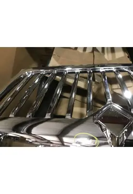 INTERNATIONAL HV Grille