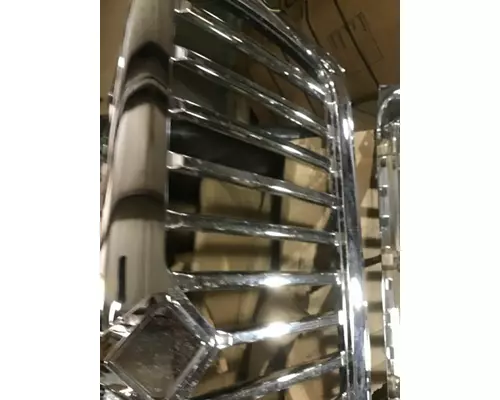 INTERNATIONAL HV Grille