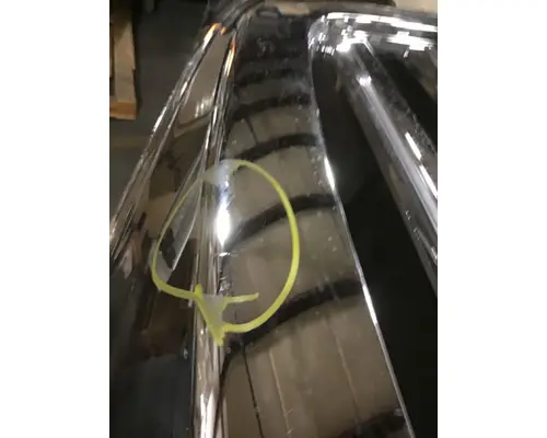 INTERNATIONAL HV Grille