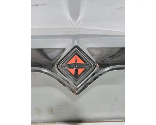 INTERNATIONAL HV Grille