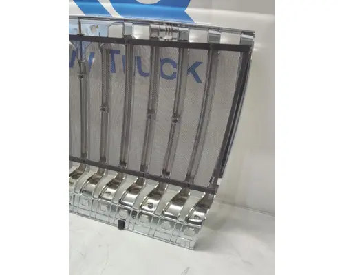 INTERNATIONAL HV Grille