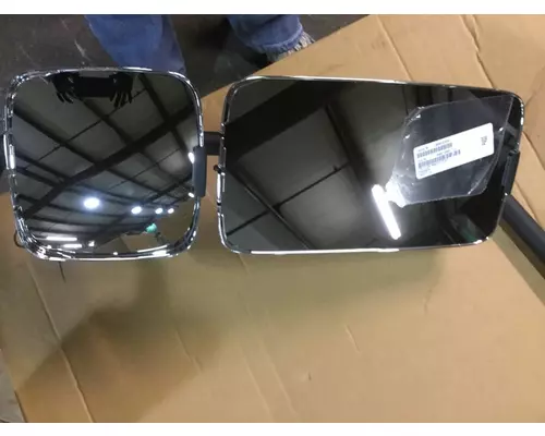 INTERNATIONAL HV Mirror (Side View)