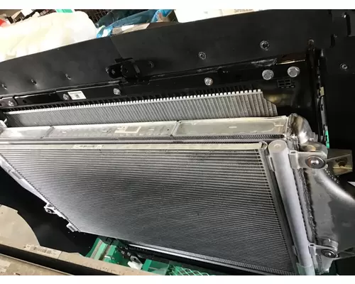 INTERNATIONAL HV Radiator