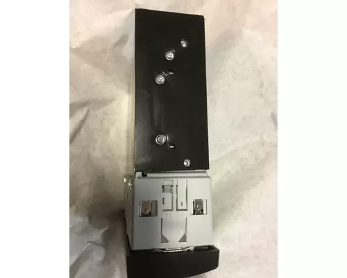 INTERNATIONAL HV Radio