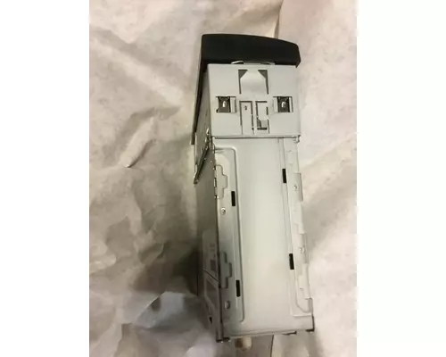 INTERNATIONAL HV Radio